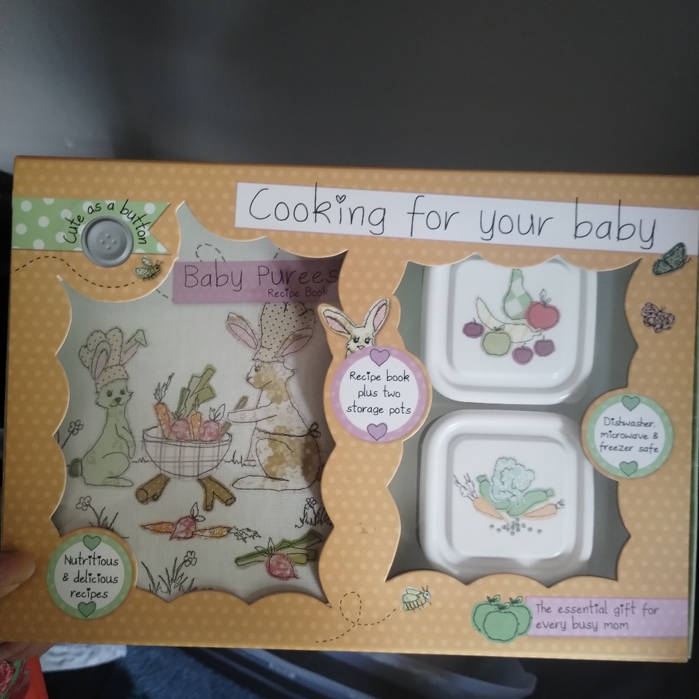 Baby Cookbook + containers